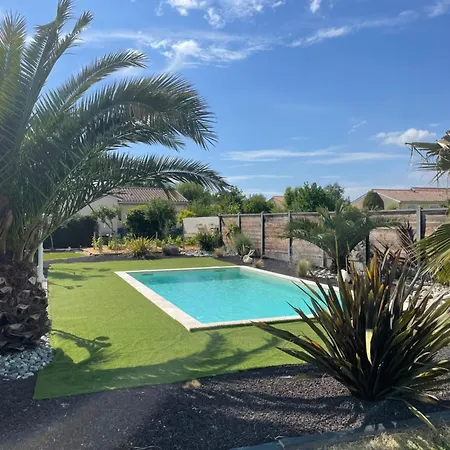 Charmante Maison Entre Chateaux Et Ocean Holiday home Cussac-Fort-Medoc